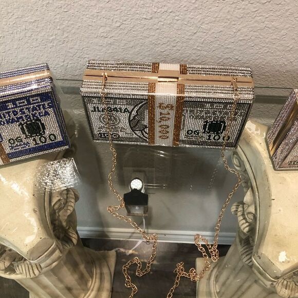 Rhinestone US Dollars Clutch Bag. - Picture 11 of 14